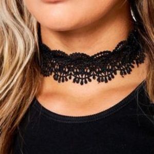 AEO NEW Choker Necklace Abstract Seamless Lace
